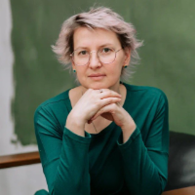 Как перестать переживать из-за оценок, рассказывает семейный психолог Ольга Иванова